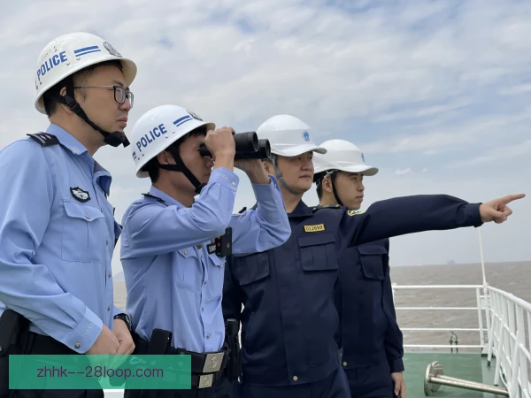 上海海港边后卫内收职责，攻防转换关键所在
